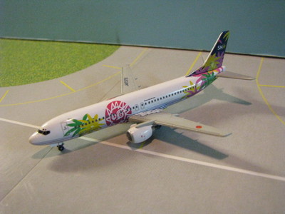 DRAGON WINGS (55448) SKYNET ASIA AIRWAYS 737-400 1:400 SCALE
