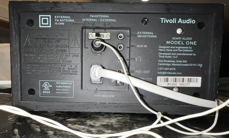 Tivoli Audio MODEL ONE AM/FM Table Radio Henry Kloss Black Case - WORKS - Image 4 of 4