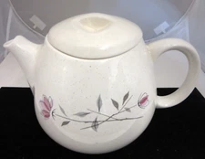 RARE Franciscan DUET ROSE  TEAPOT      Nice but HAS CHIP on LID  READ!!!!