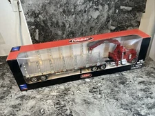 Brand New NewRay Long Hauler Collection Peterbilt 379 1/32 Diecast Model, 22"
