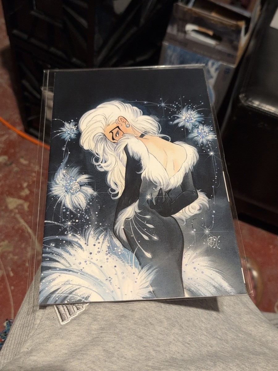 Black Cat #1 Trinity Comics NYCC Peach Momoko Virgin Exclusive 12