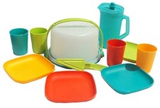New NLA Tupperware Mini Party Play Set Pitcher Cake Carrier Plates Cups RARE Kid