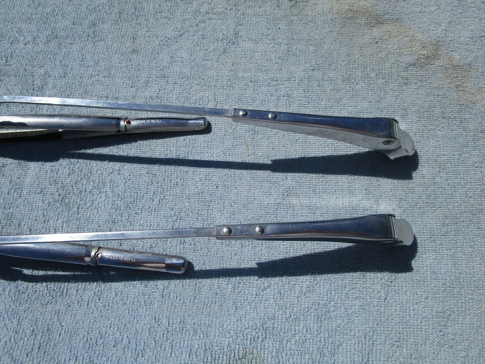 Limpiaparabrisas para camioneta Ford F100 1956 Foto 2 de 3