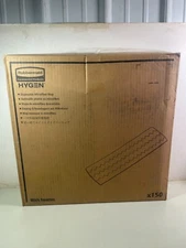 Rubbermaid HYGEN 18" Disposable Microfiber Mop Pads 1822352 150 Pads