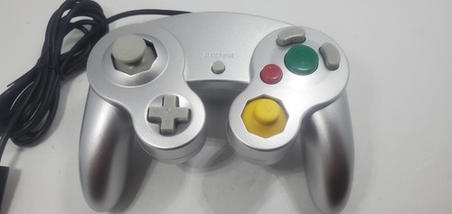 Silver GameCube Controller Brand New Non OEM 3rd Party GC/Wii wired remote - Picture 3 of 7