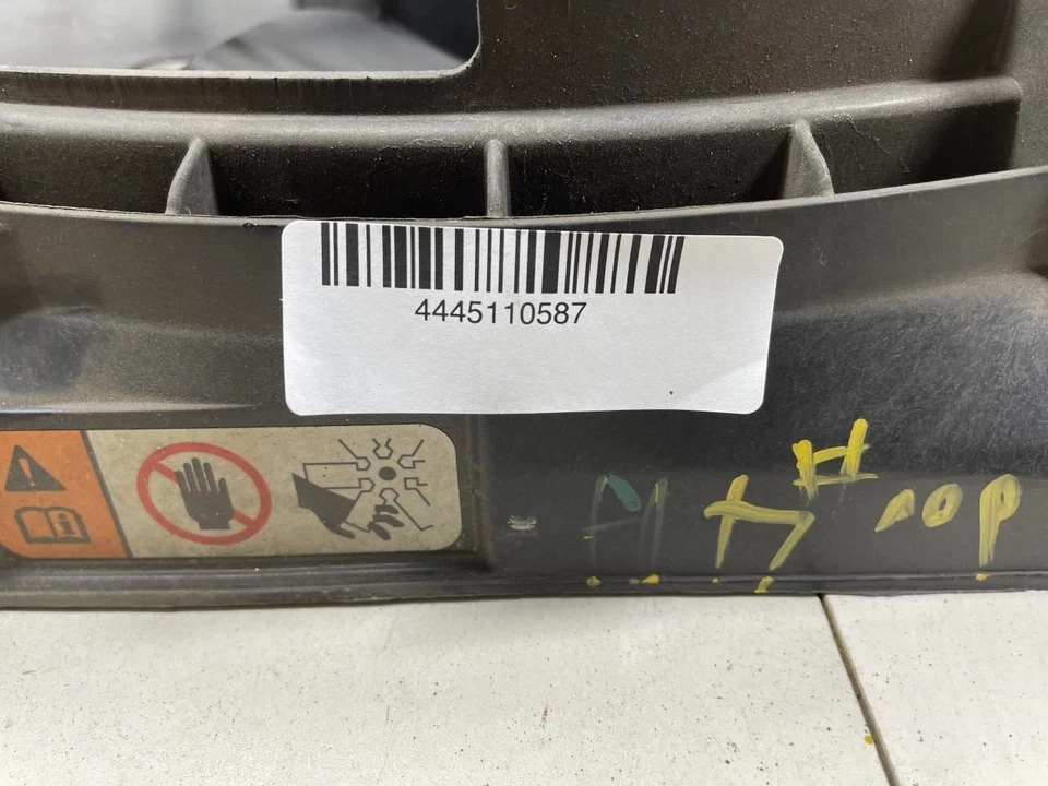 2014 HYUNDAI TUCSON GLS RADIATOR FAN MOTOR ASSY OEM+ - Image 2 of 4