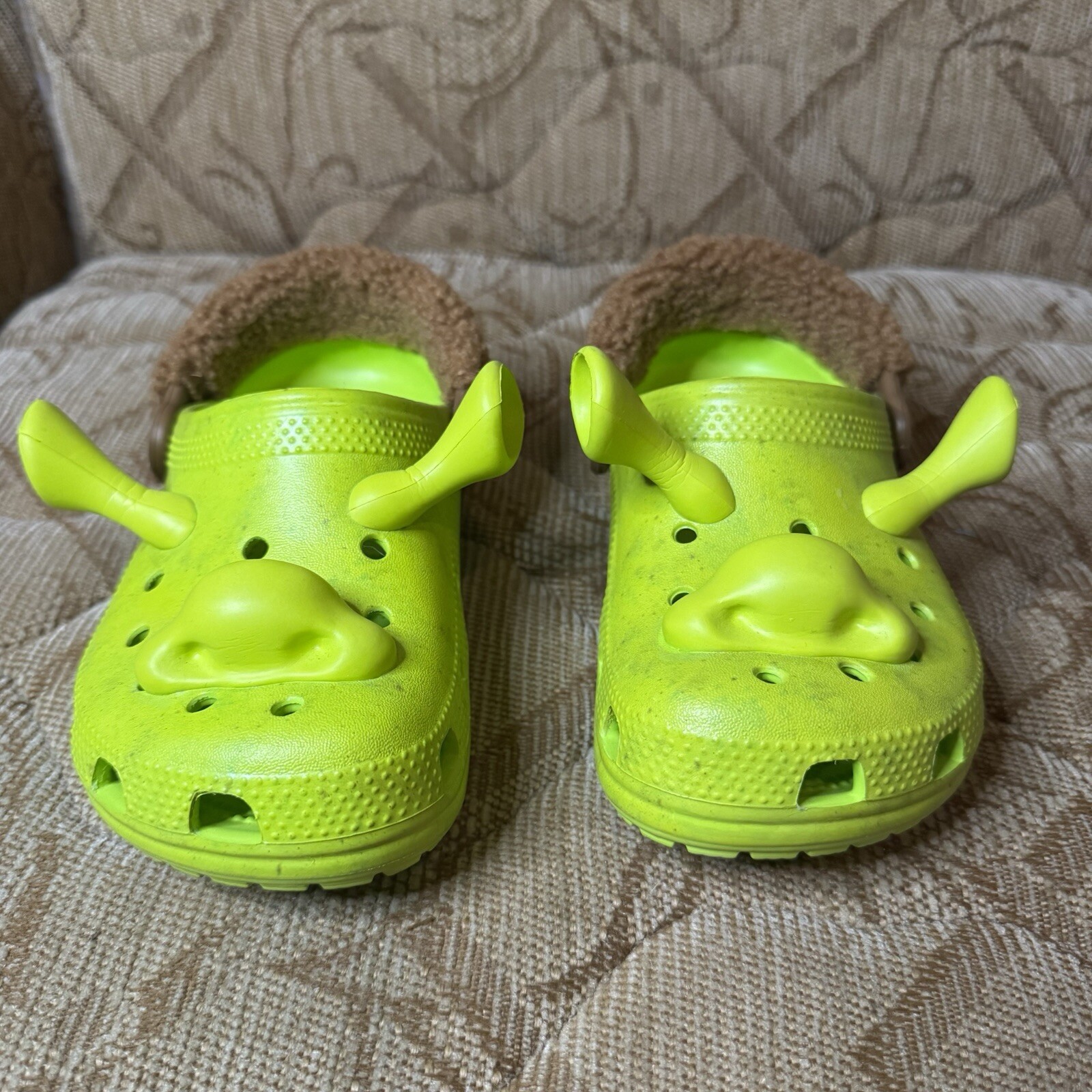 Crocs x DreamWorks Shrek Classic Clog Big Kids’/Juniors’ Size J2 Lime 209378-3TX