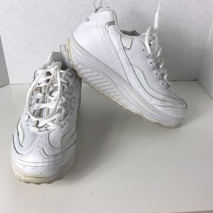 sketchers white womens