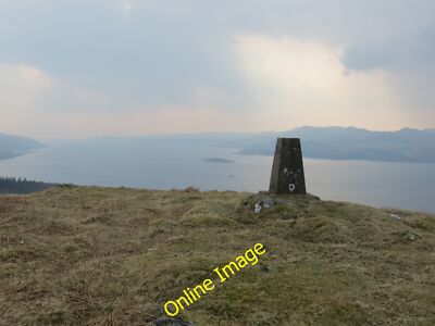Foto 12x8 Triangulationssäule auf Barran Longairt Garbhallt Loch Fyne um 2013