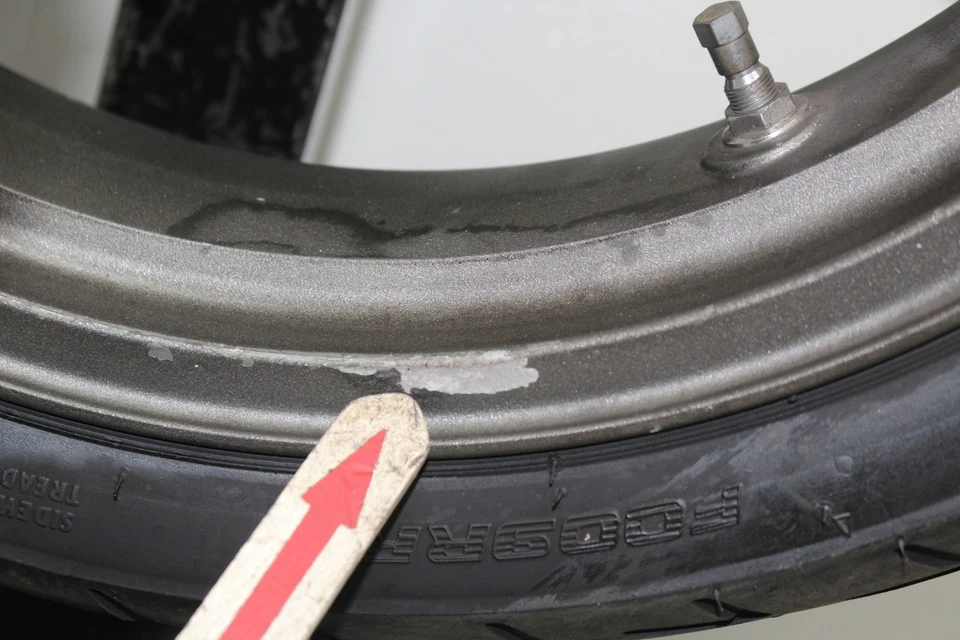 02-05 LLANTA DELANTERA KAWASAKI NINJA ZX12R ZX-12R (RECTA) Foto 4 de 4