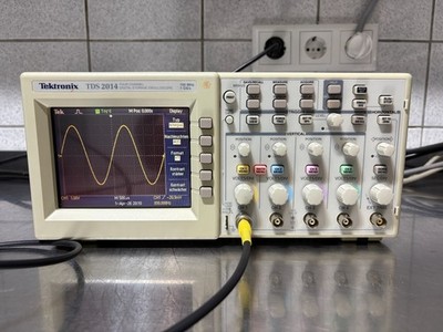 Tektronix  TDS 2014 100MHz 1GS/s Oszilloskop  6 Monate Gar