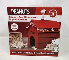 Smart Planet Peanuts Speedy-Pop Microwave Popcorn Maker Snoopy's Doghouse