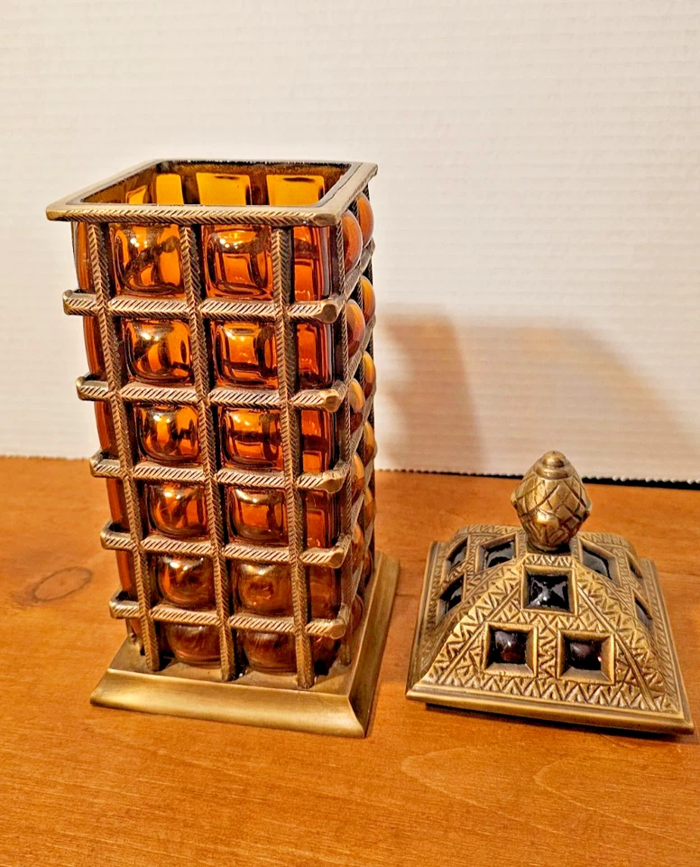 Tapa de tarro de boticario ámbar de vidrio burbuja de latón enjaulado de colección soplado a mano 10,5 pulgadas Foto 4 de 4