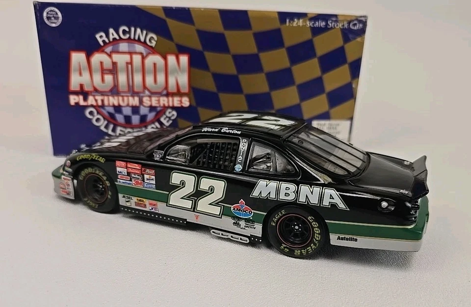 Ward Burton #22 MBNA America Grand Prix 1:24 Action RCCA NASCAR Diecast Pontiac  - Image 4 of 4