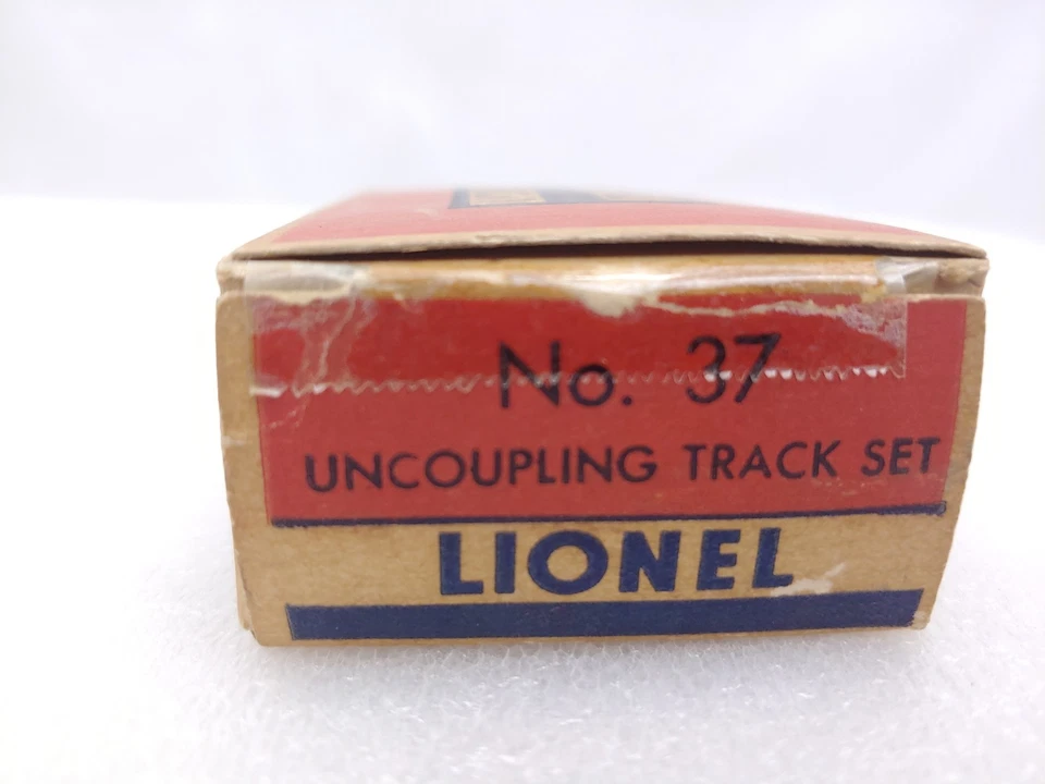 Lionel 37 Super O  Uncoupling Track Set In Original Box Madison Hardware Label - Image 3 of 4