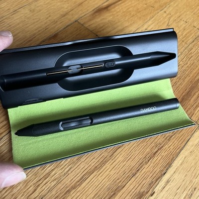 Wacom Bamboo Precision Stylus w/ Case - Stylus for Smart Phone/Tablet