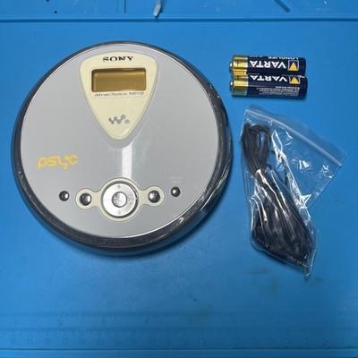 Sony Walkman D-NE300 Atrac3plus Portable CD Player Silver MP3- Tested Working