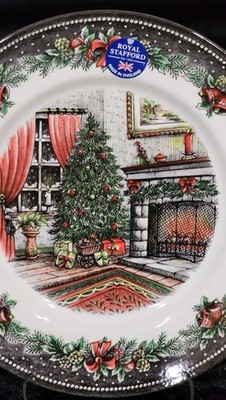 4 Royal Stafford CHRISTMAS MORNING Dinner Plates 11