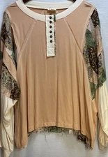 POL Patchwork Mixed Media Henley Top Peach Cream Floral Lace Women’s Large