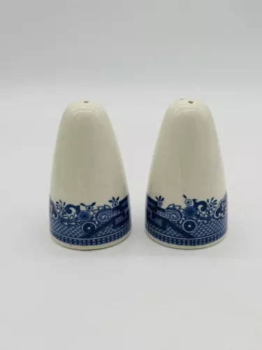 Vintage Churchill England Blue Willow Salt & Pepper Georgian Shakers w/Stoppers