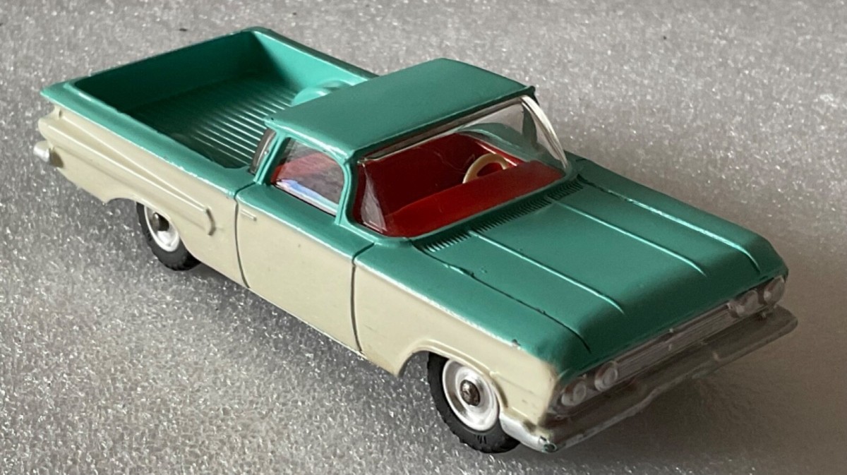 DINKY TOYS 449 CHEVROLET EL CAMINO PICK UP TRUCK .EXCELLENT MODEL