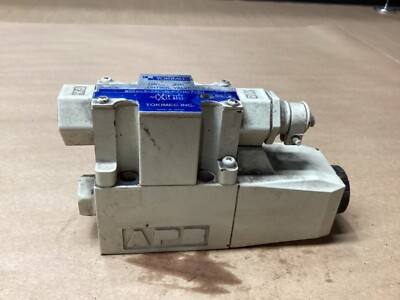 Vickers DG4V-3-2AL-M-P7-H-7-50 Hydraulic Directional Solenoid Valve #132G66PR7