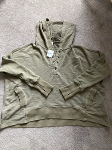 honey dove pullover