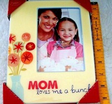 Picture Frame Mother Child 4 x 6 Photo Mom Loves Me A Bunch Special Memory Gift