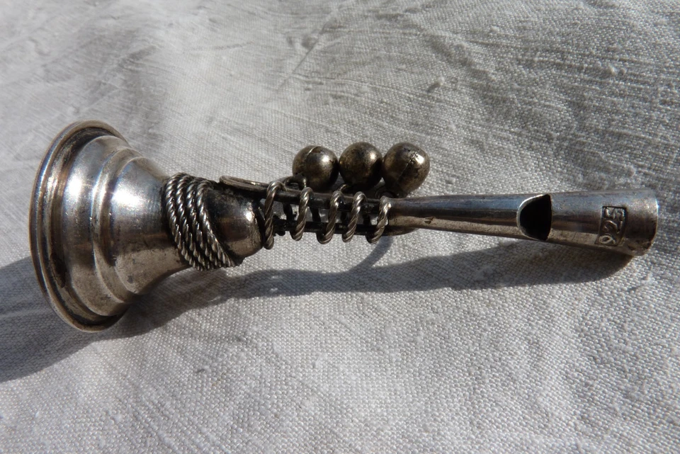 ANCIEN HOCHET SIFFLEUR à GRELOTS CLAIRON /TROMPETTE DE CAVALERIE  métal argenté - Photo 3/4