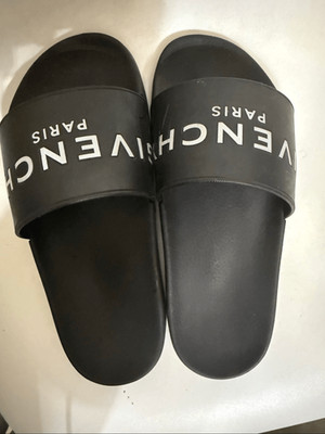 Givenchy Women's Raised Logo Flat Pool Slide Sandals Black Size 37