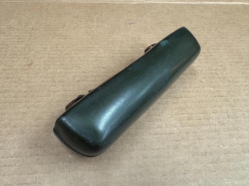 1968 -1972 PLYMOUTH DUSTER DODGE DART A-BODY GREEN INTERIOR DOOR ARM REST OEM - Image 2 of 4