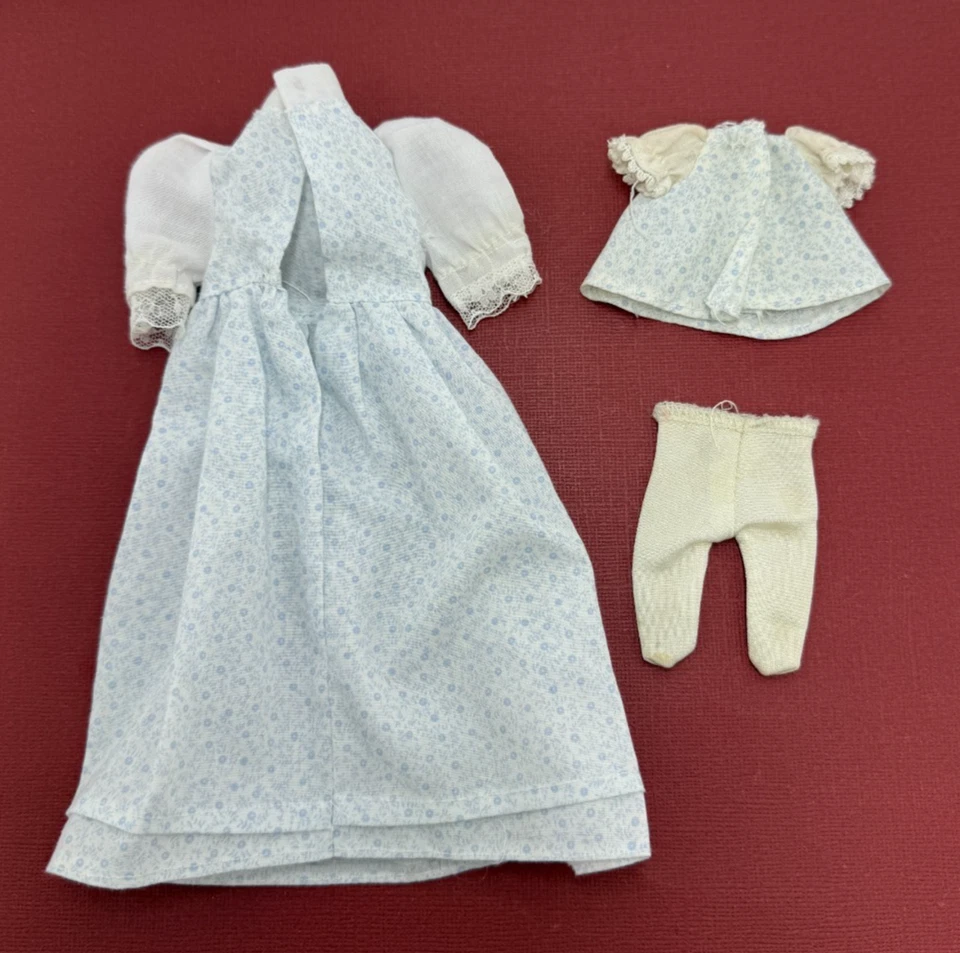 Vintage 1985 ☆ Barbie ☆ Heart Family : Mum & Baby Fashion - Pinafore Set #9596 - Image 4 of 4