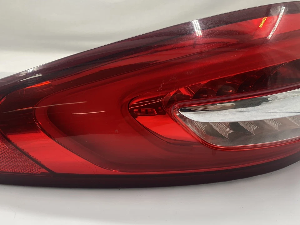 Luz trasera izquierda izquierda para conductor Ford Fusion 2017-2020 LED lámpara de freno Foto 3 de 4