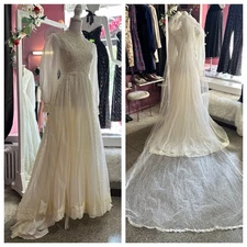 Vintage 60s Alfred Angelo Wedding Dress Ivory Boho Hippy Veil Headpiece XS