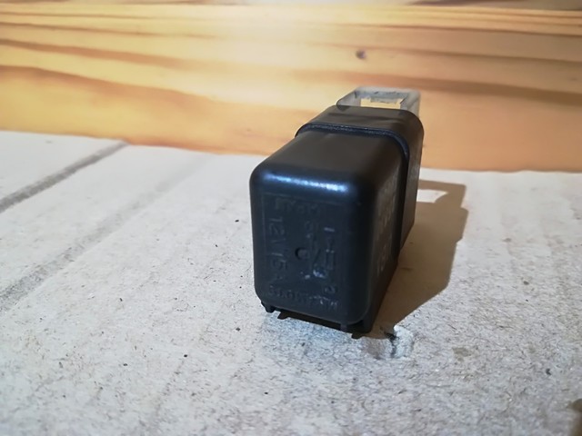 2563079960 что за реле