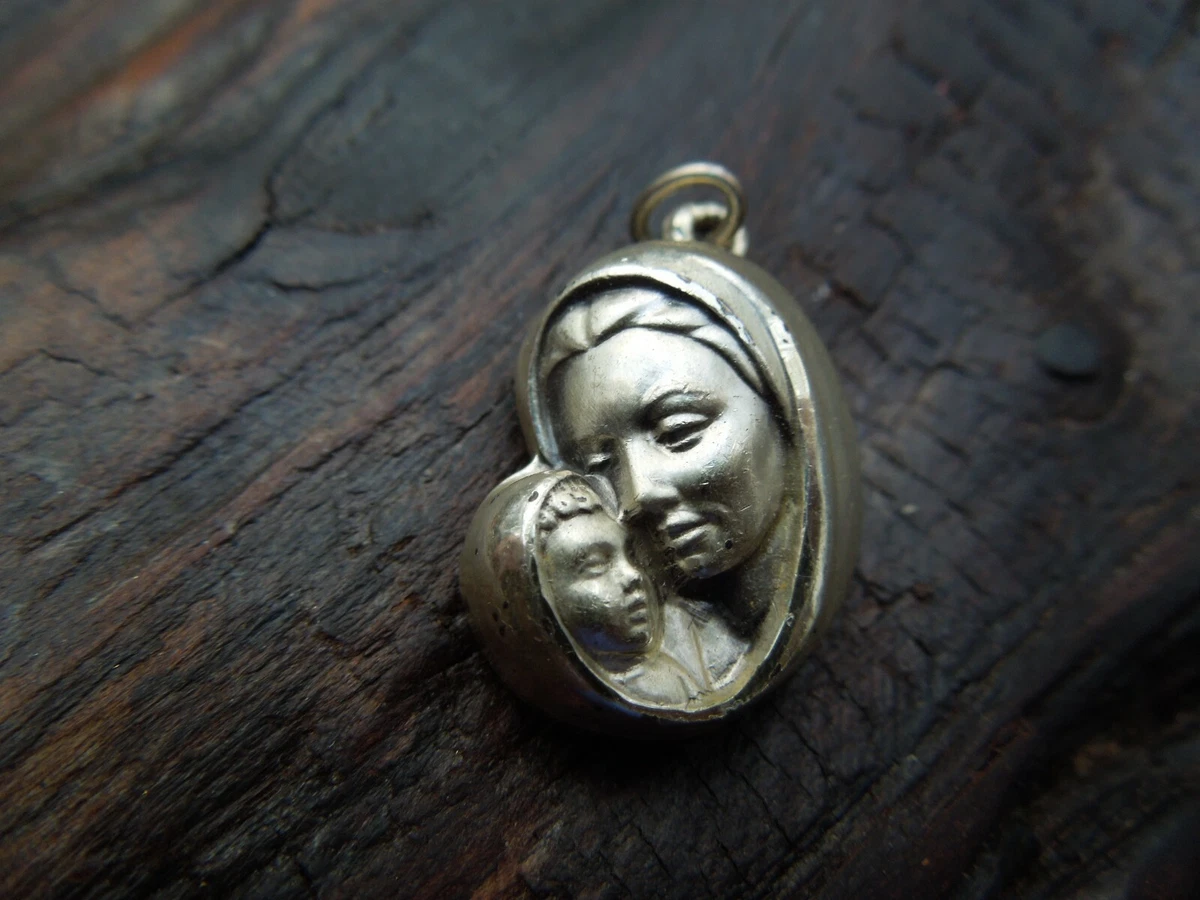 Vintage CREED Sterling Silver Mother Mary Baby Jesus Pendant Medal 13.1 grams