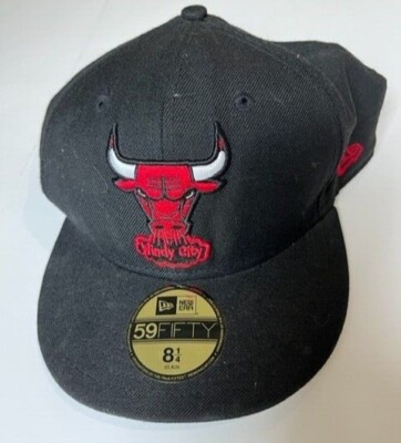 59Fifty Chicago Bulls NBA Windy City black hat Red Bull SZ 8 1/4 NWT