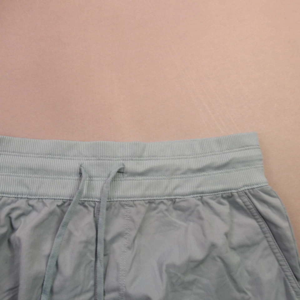 North Face Shorts Womens Small Lightweight Outdoors Gray Chino Pockets - Image 2 of 4