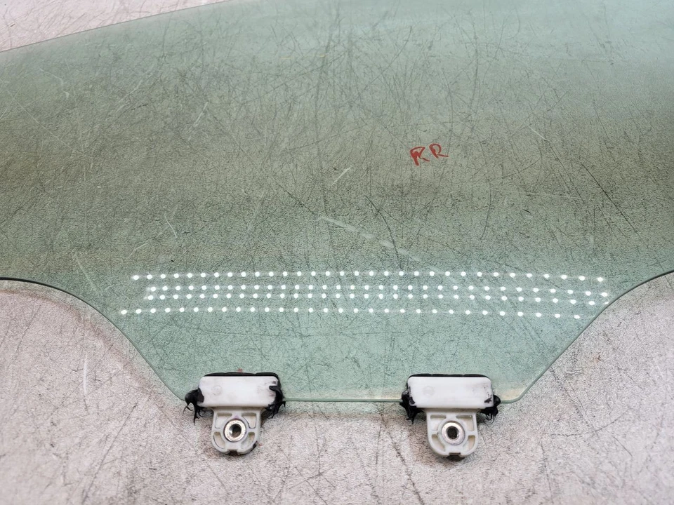 Subaru Outback or Legacy 2010 2011 2012 2013 2014 puerta delantera derecha ventana cristal  Foto 2 de 4