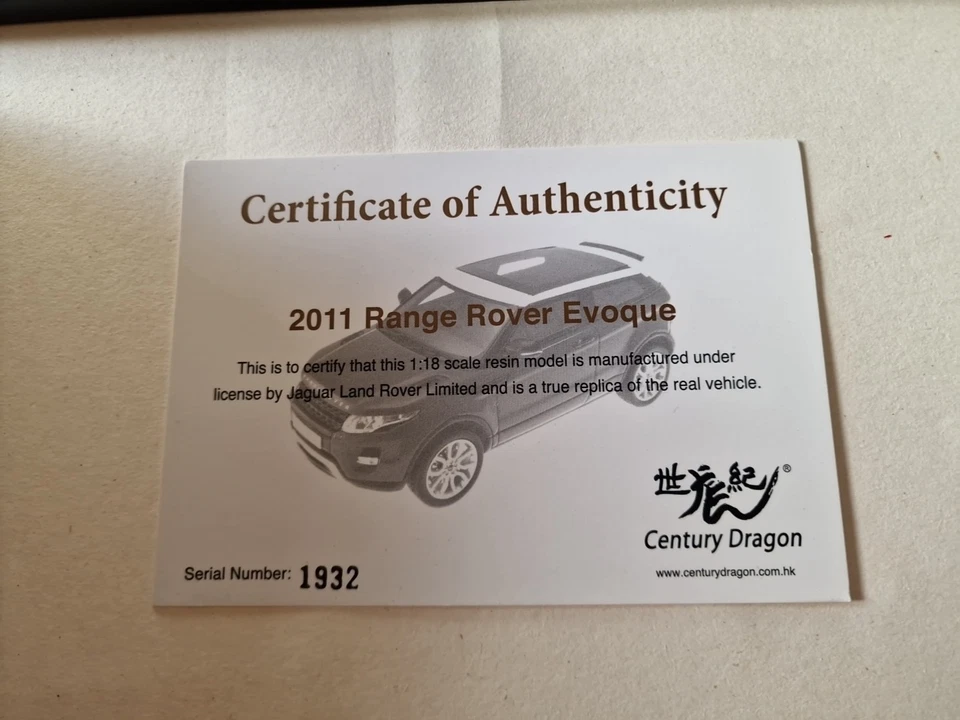 Century Dragon 1/18 - Range Rover Evoque - Image 4 of 4
