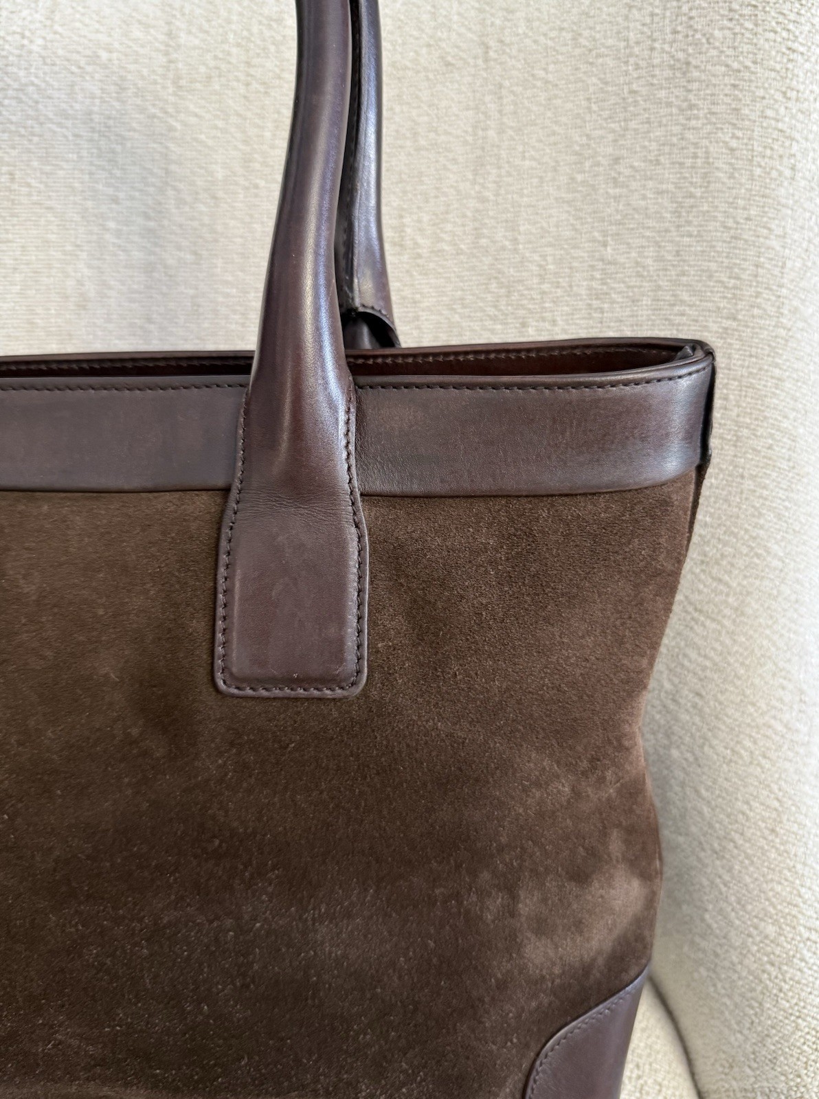 Gucci Authentic Brown Suede Medium Tote Bag Brown Leather Sherry Line Accents thumbnail 10