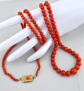 Red Coral Necklace with Gold Clasp Gold 333 102cm 48g 3.4 9.9mm