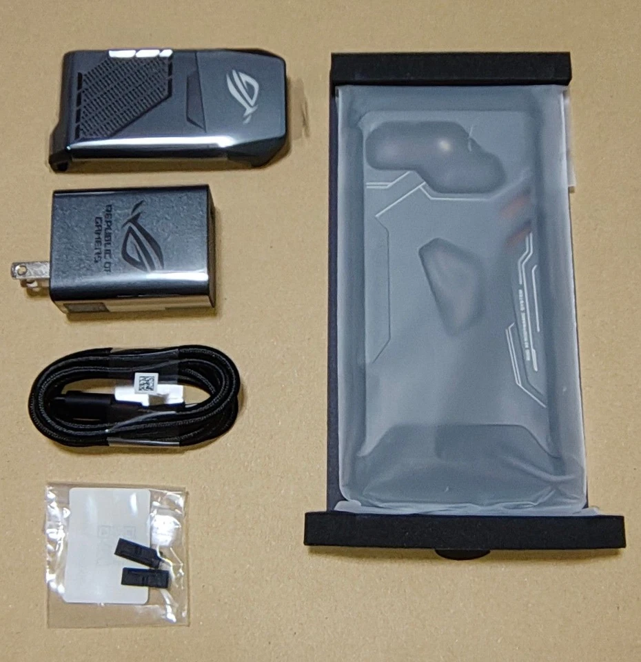 Teléfono para juegos ASUS ROG ZS600KL 512 GB negro desbloqueado con caja original Foto 2 de 4