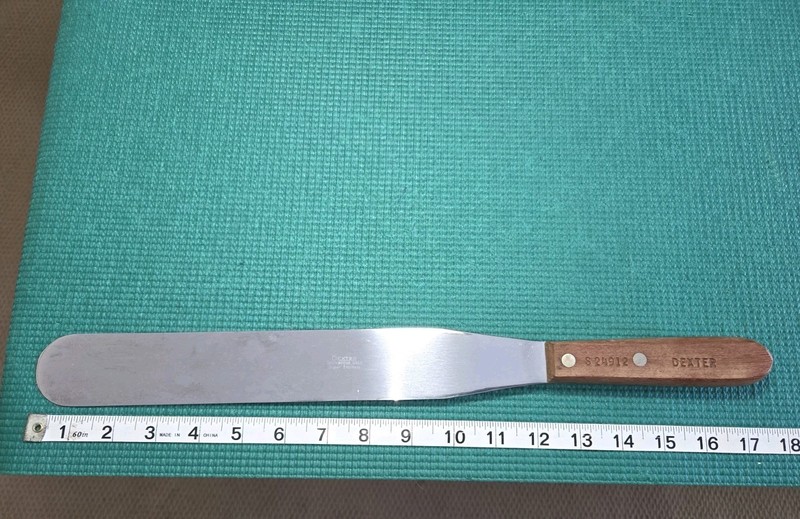 Dexter S24912 12" Baker Spatula Pallet Knife Cake Icing Stainless Flex Wood