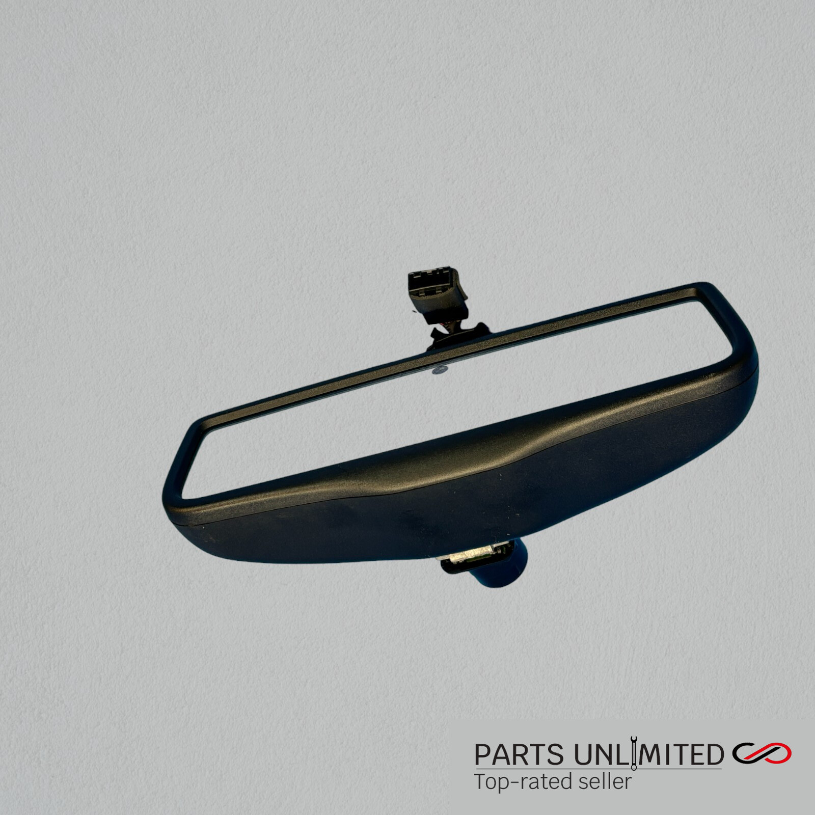 14-17 Maserati Ghibli M157 OEM windshield rear view mirror assembly