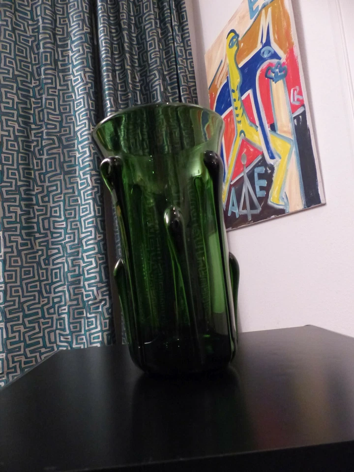 Vase 30er Jahre intensiv grün, Italien, Vetro verde di Empoli, vermutlich Vetrer