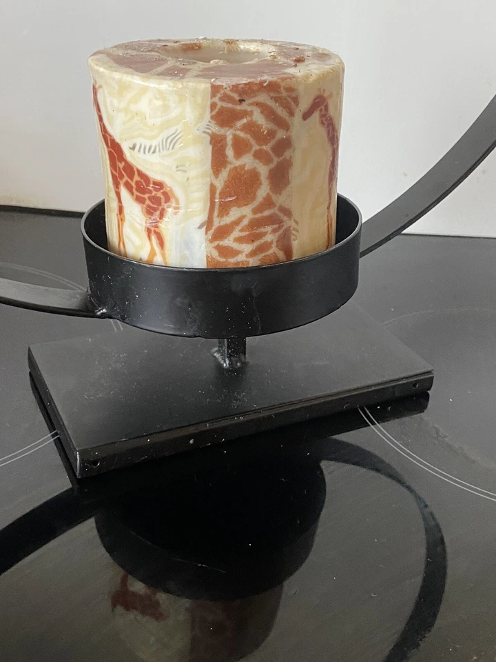 Wrought Metal Circle design pillar lantern 44 cm - Image 4 of 4