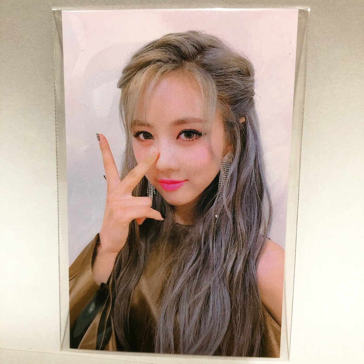 DREAMCATCHER Yoohyeon Official 3rd Mini Album Alone In The