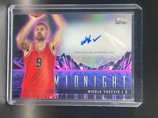 Nikola Vucevic 2023-24 Midnight Basketball Horizon Signatures #HS-NV Bulls AUTO