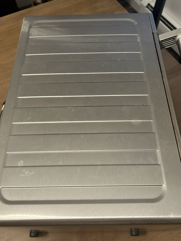 Breville Compact Smart Oven Electric Toaster Oven Model BOV650XL /B